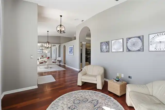 Listing Photo 17