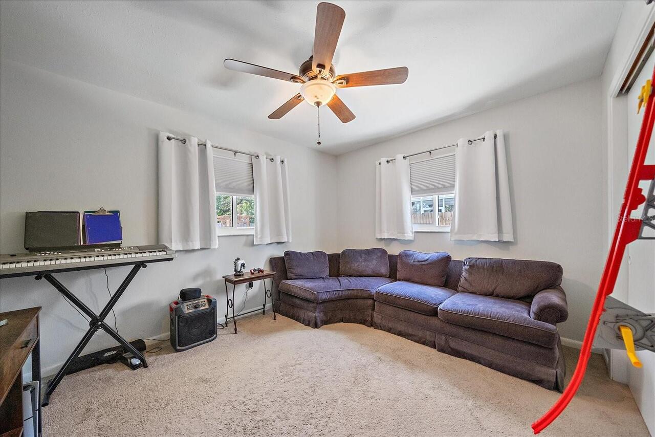 Listing Photo 14