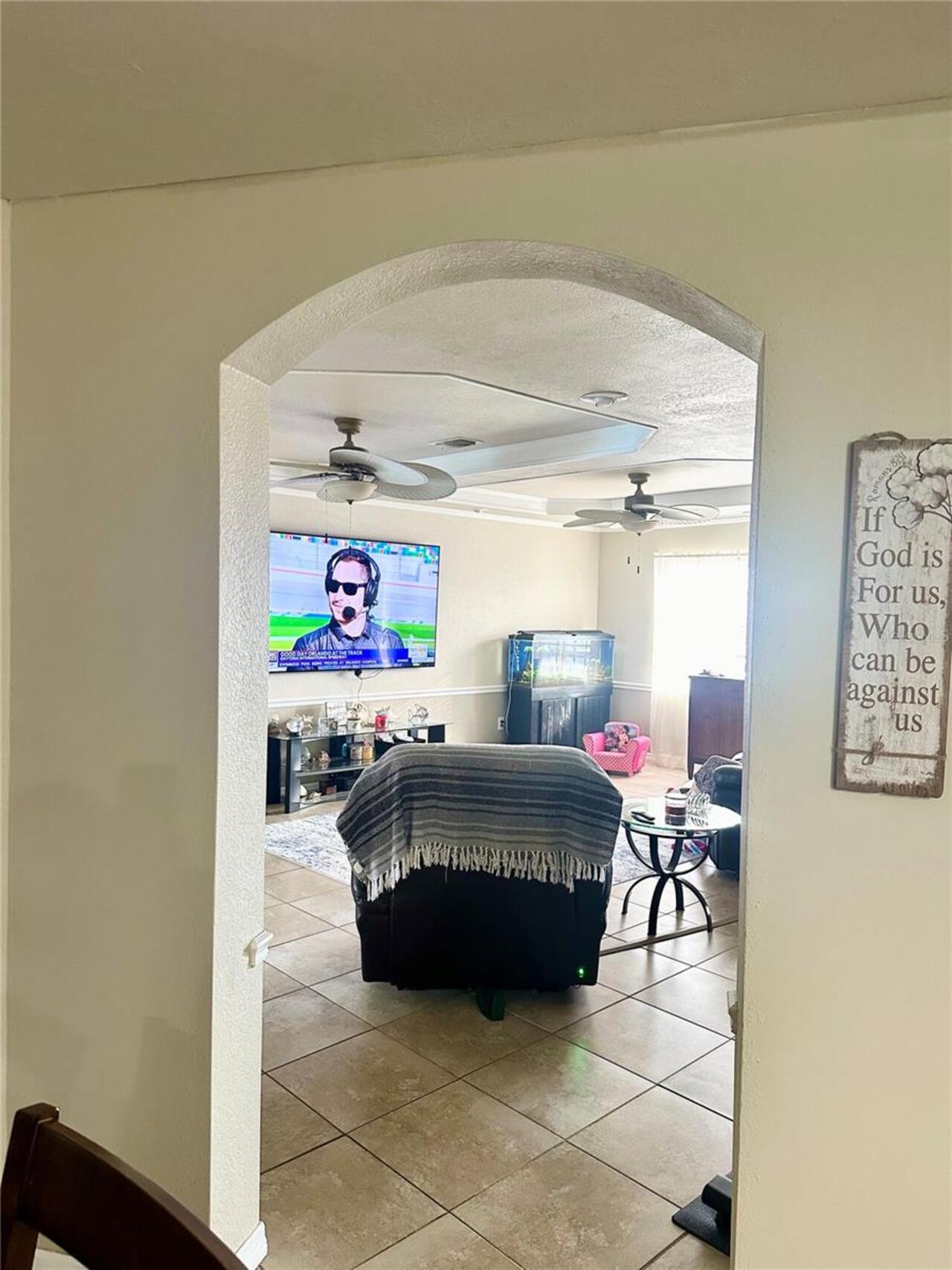 Listing Photo 8