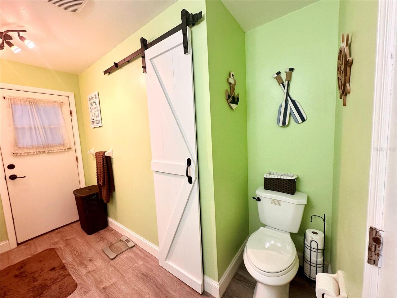 Listing Photo 32