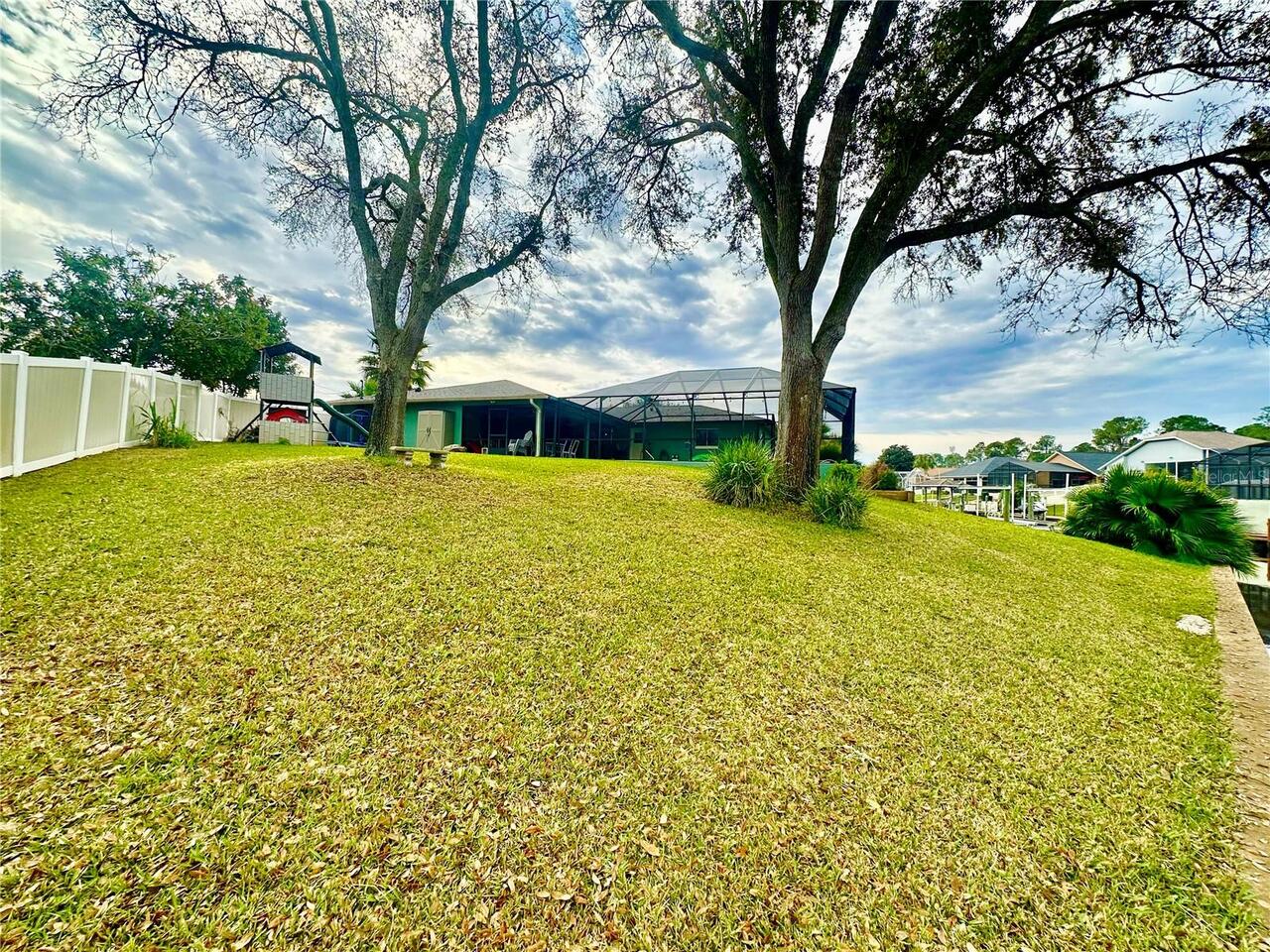 Listing Photo 38