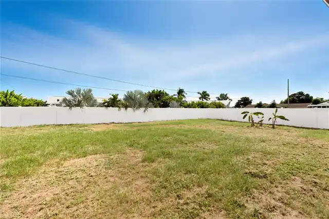 Listing Photo 32