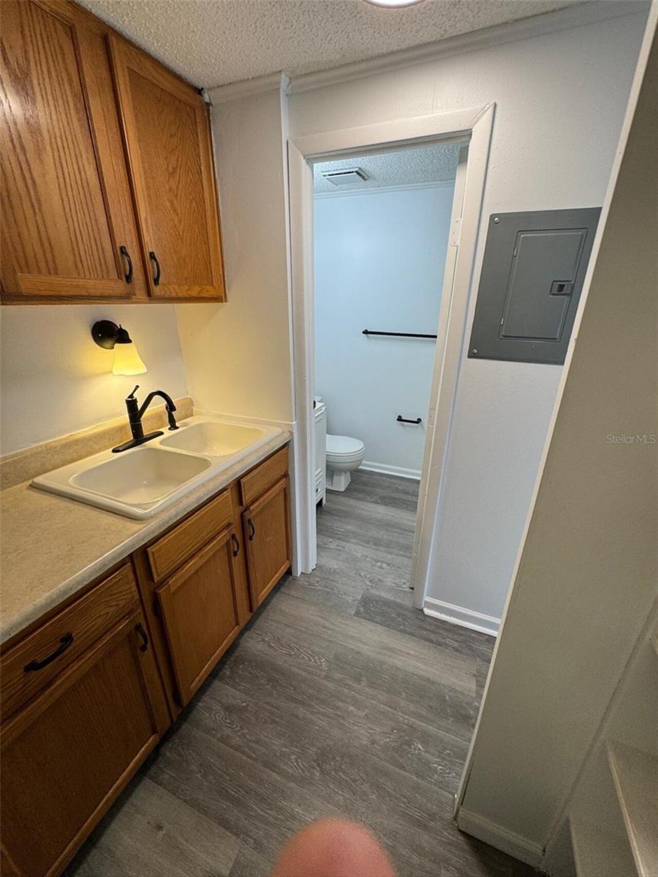 Listing Photo 10