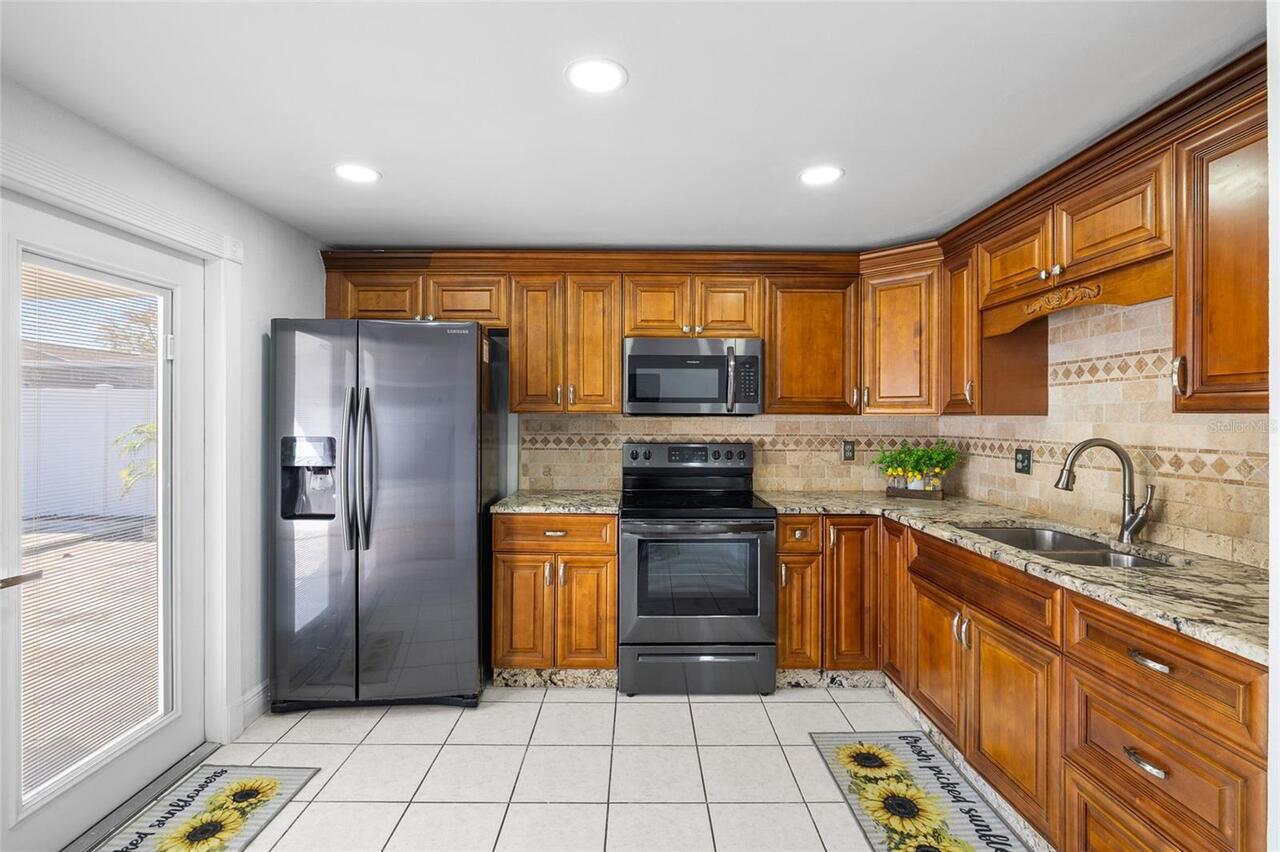 Listing Photo 18