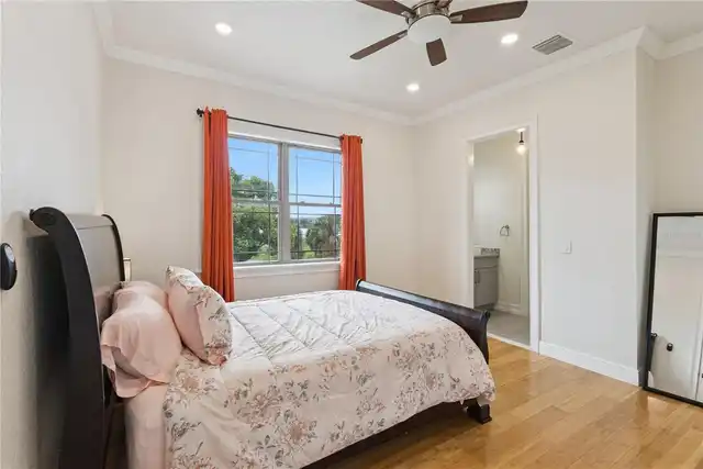 Listing Photo 21