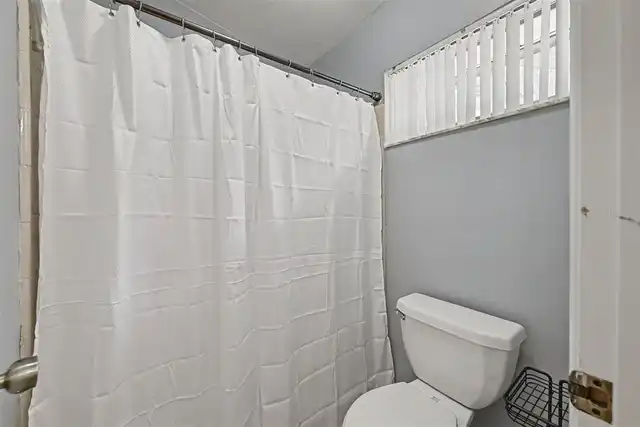 Listing Photo 18