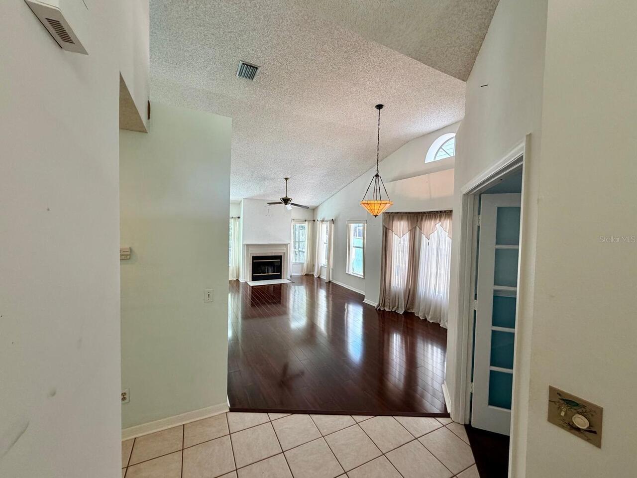 Listing Photo 9