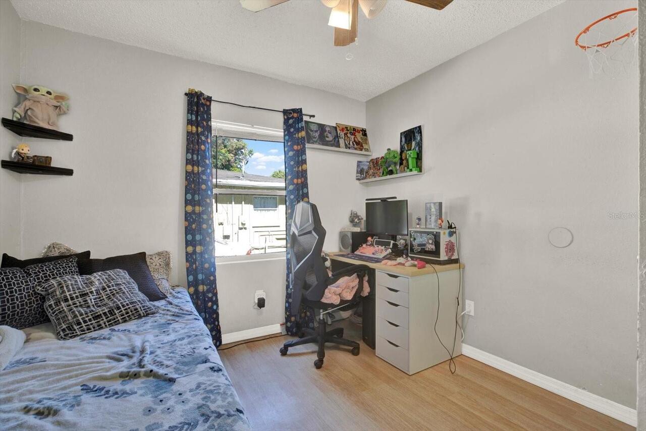 Listing Photo 15