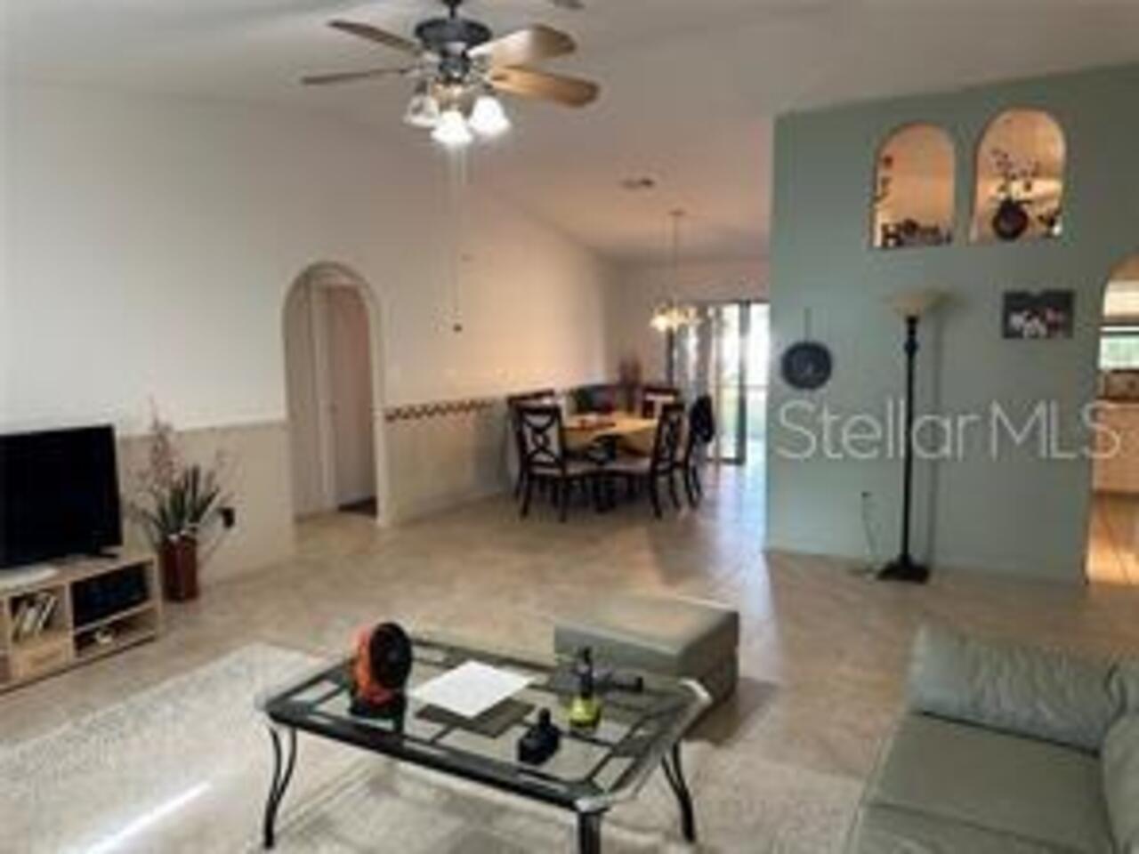 Listing Photo 11