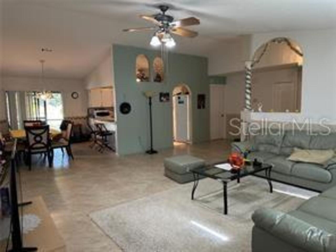 Listing Photo 12