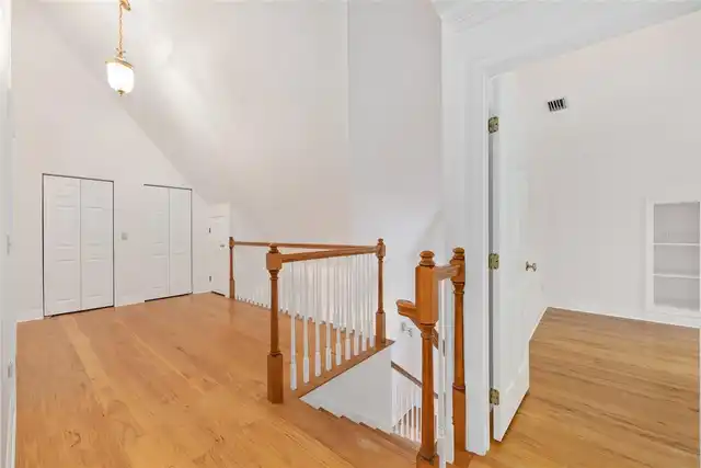 Listing Photo 33