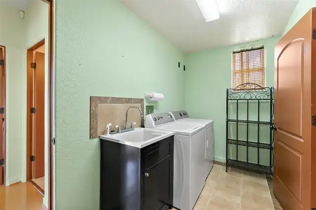 Listing Photo 34