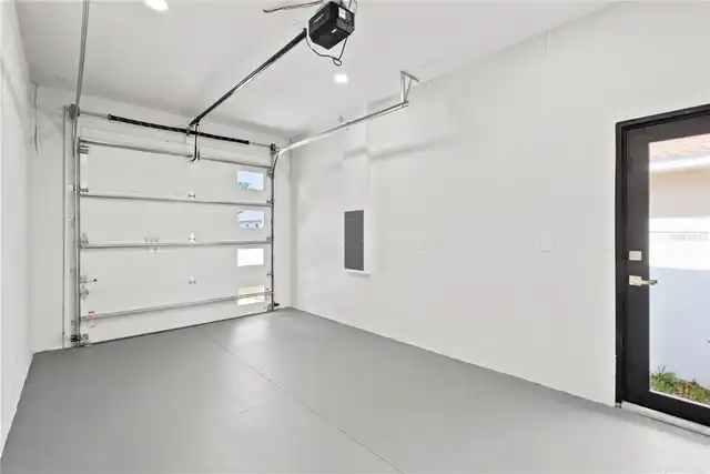 Listing Photo 32
