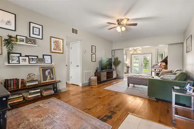 Listing Photo 7