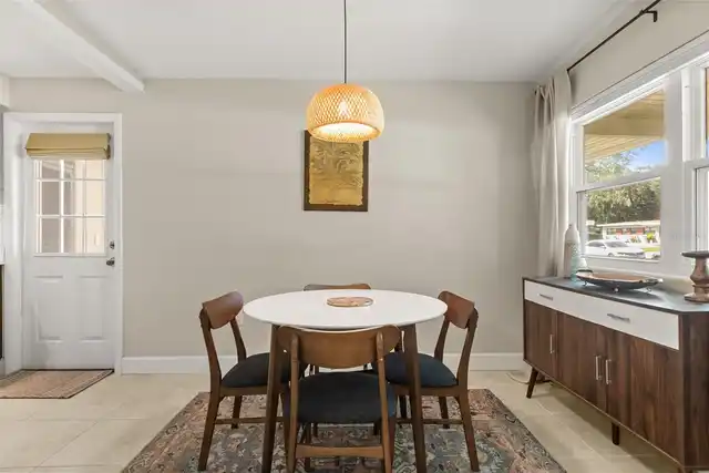 Listing Photo 14