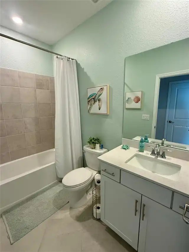 Listing Photo 12