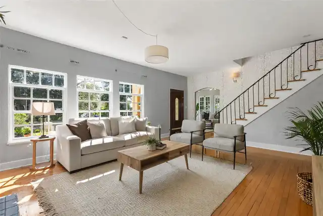 Listing Photo 12