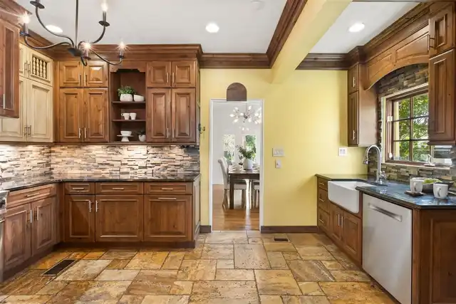Listing Photo 19
