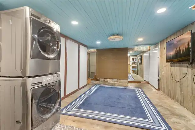 Listing Photo 43