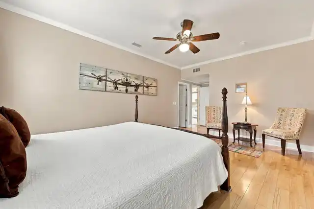 Listing Photo 19