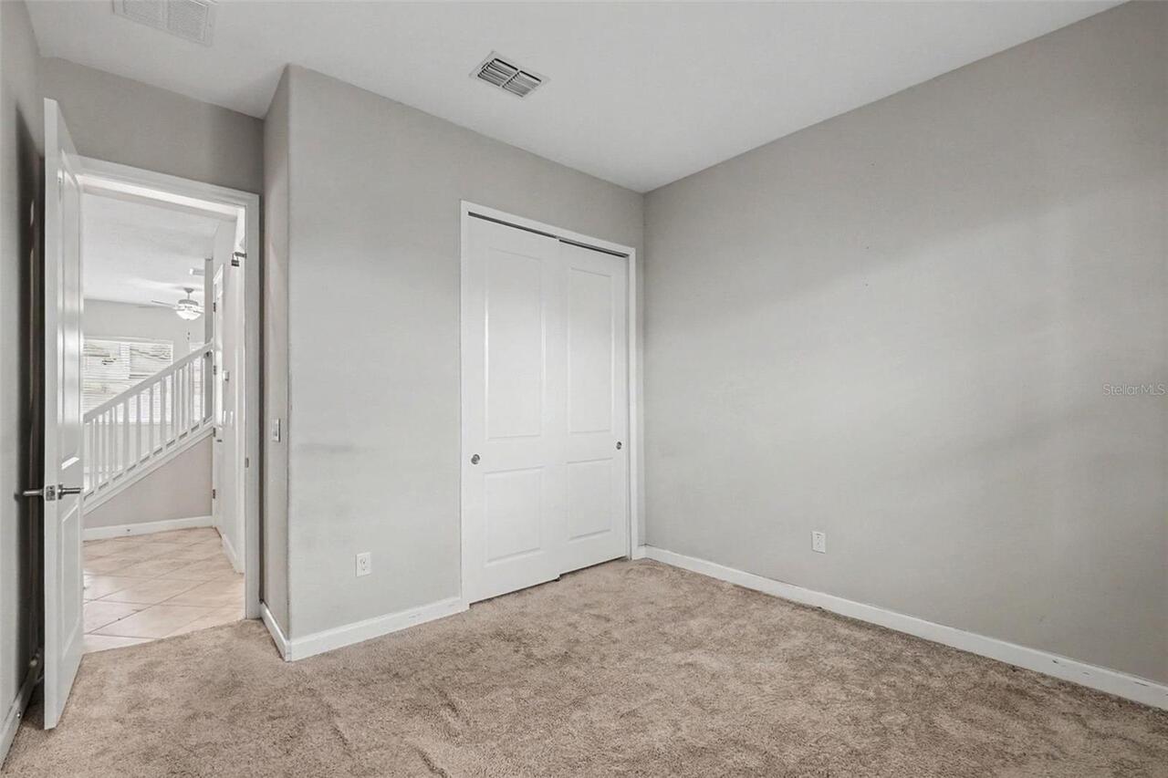 Listing Photo 12
