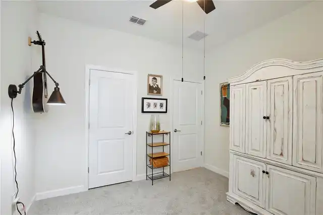 Listing Photo 32
