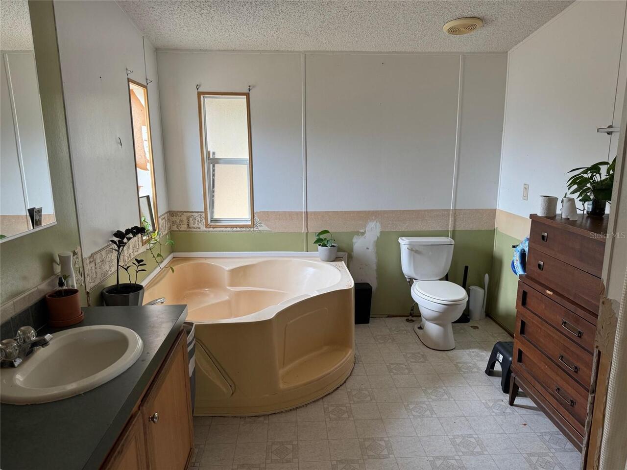 Listing Photo 6
