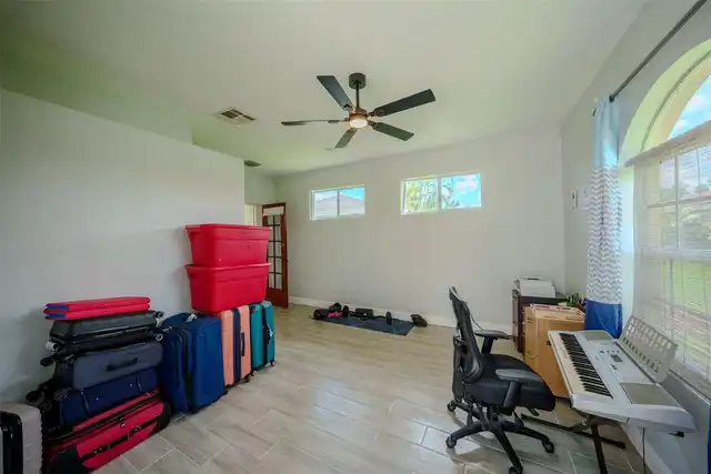 Listing Photo 29
