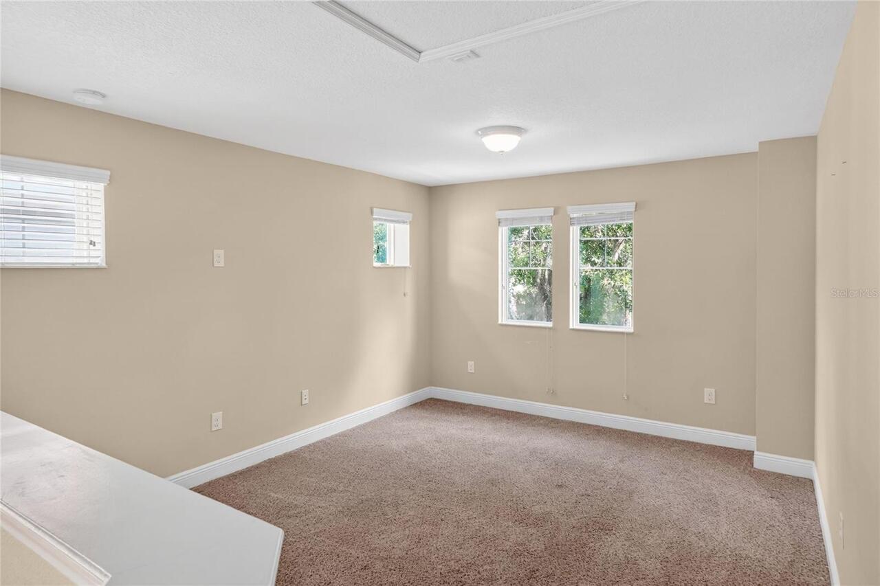 Listing Photo 34