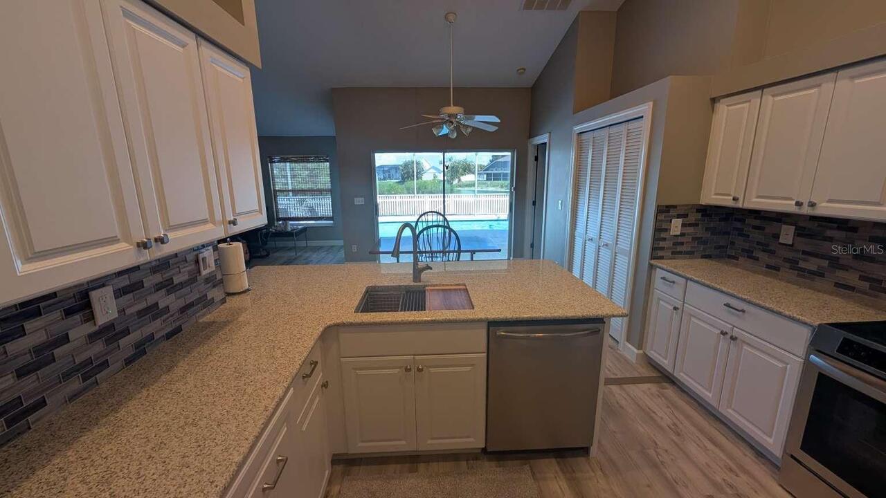 Listing Photo 10