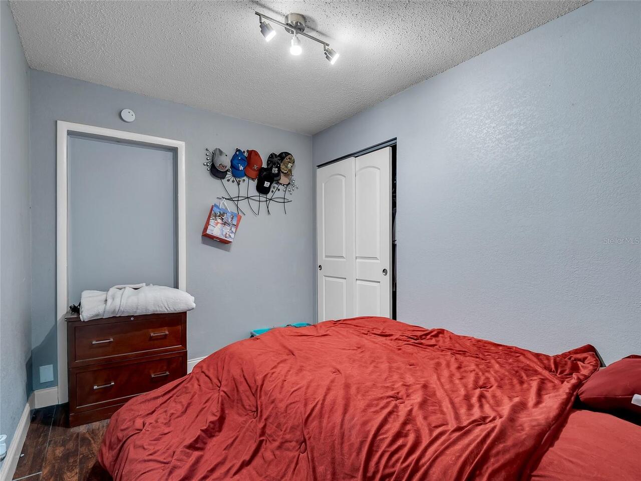 Listing Photo 17