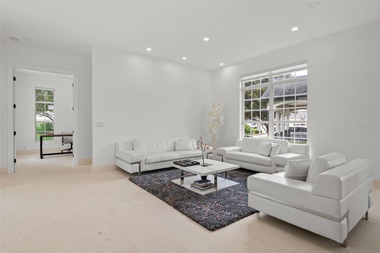 Listing Photo 10