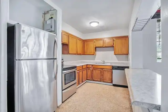 Listing Photo 8