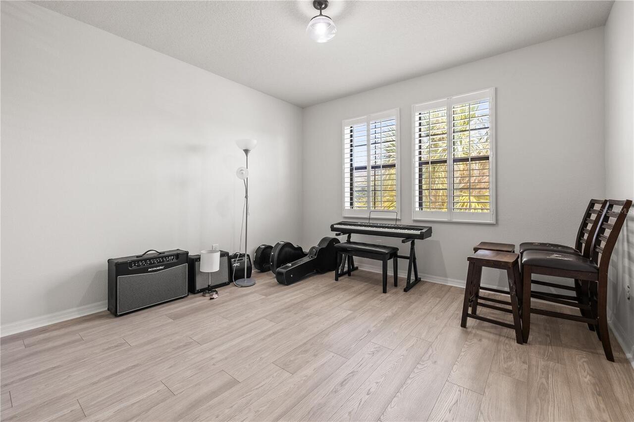 Listing Photo 23