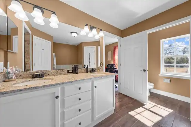 Listing Photo 32