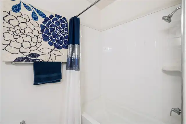 Listing Photo 25