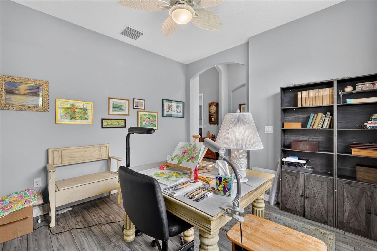 Listing Photo 11