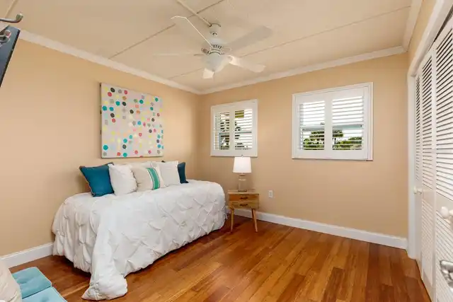 Listing Photo 18