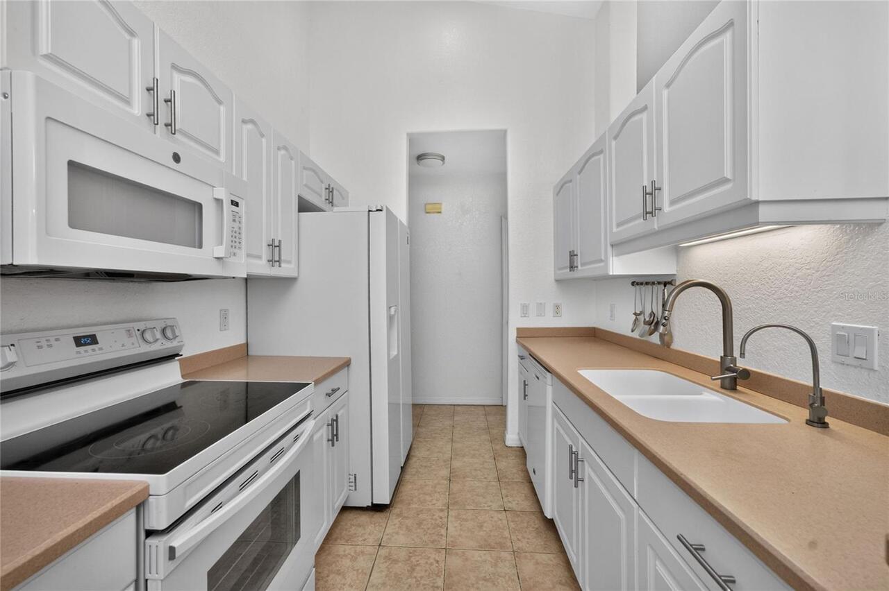 Listing Photo 8