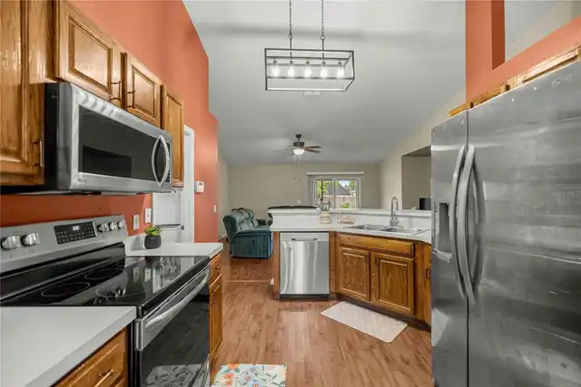 Listing Photo 12