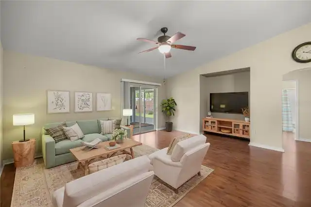 Listing Photo 17