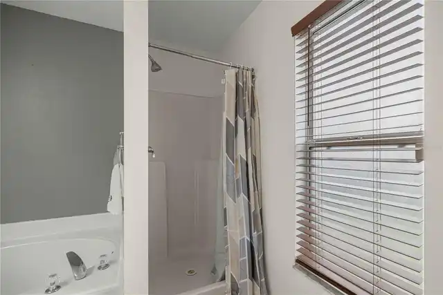 Listing Photo 22