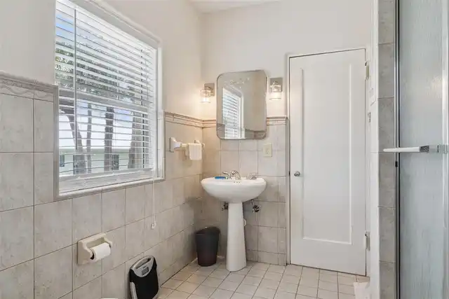 Listing Photo 29
