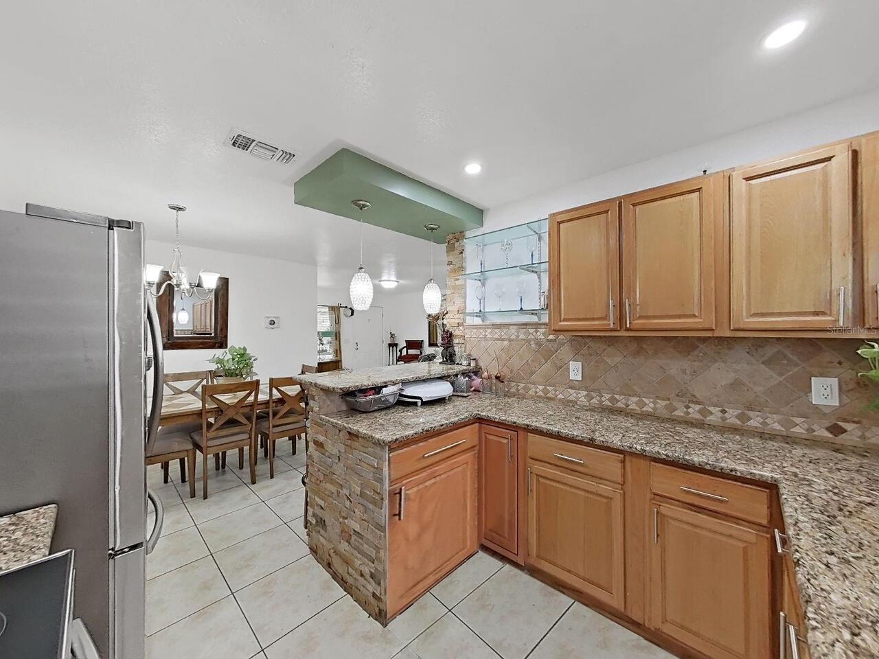 Listing Photo 14