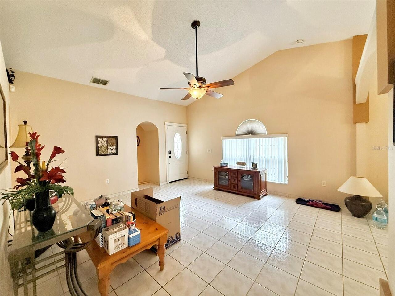Listing Photo 8