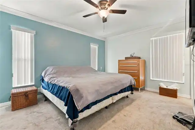Listing Photo 12