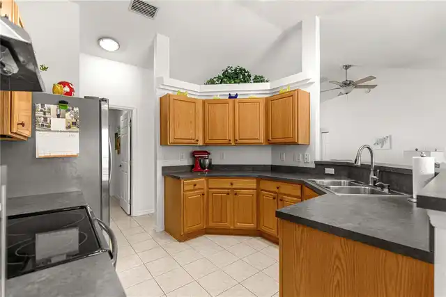 Listing Photo 33
