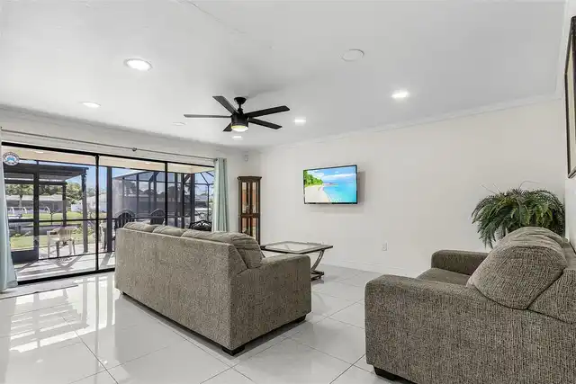 Listing Photo 9