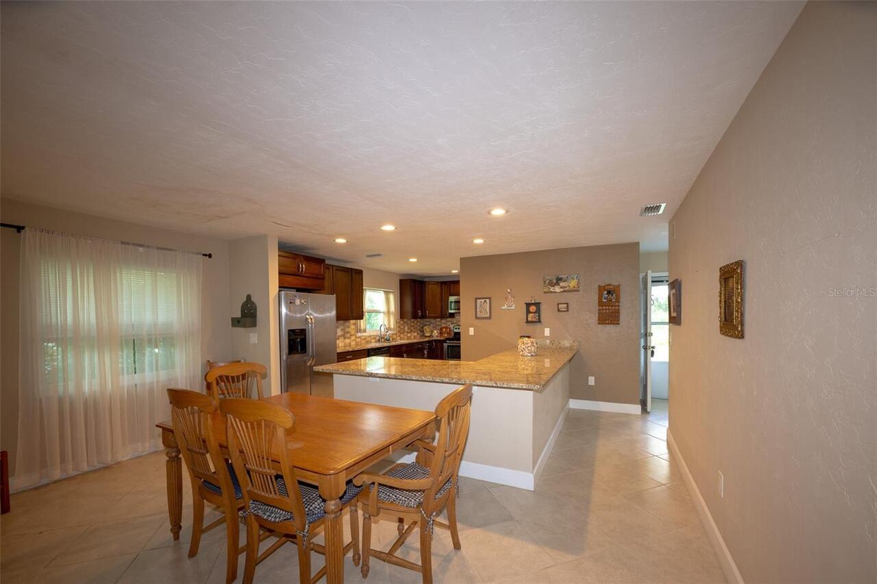 Listing Photo 17