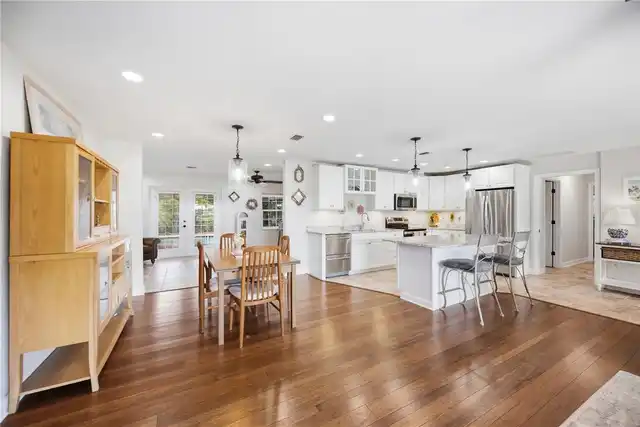 Listing Photo 17